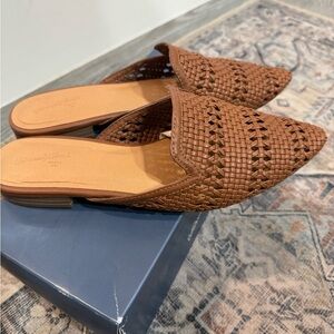 Universal Threads Woven Mules